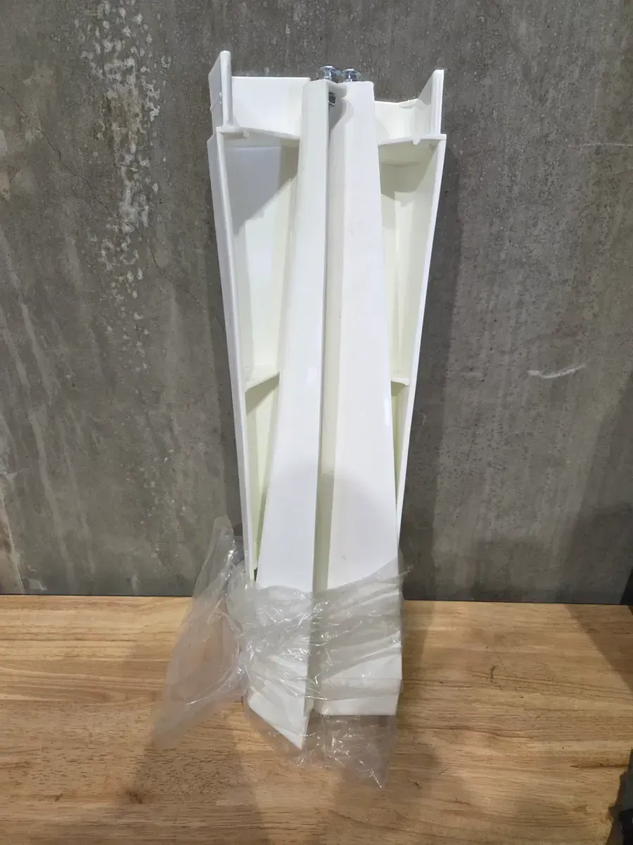 18 in. x 24 in. White Freestanding Utility/Laundry Sink with 2-Hdl Pullout Faucet and Installation Kit - image 2