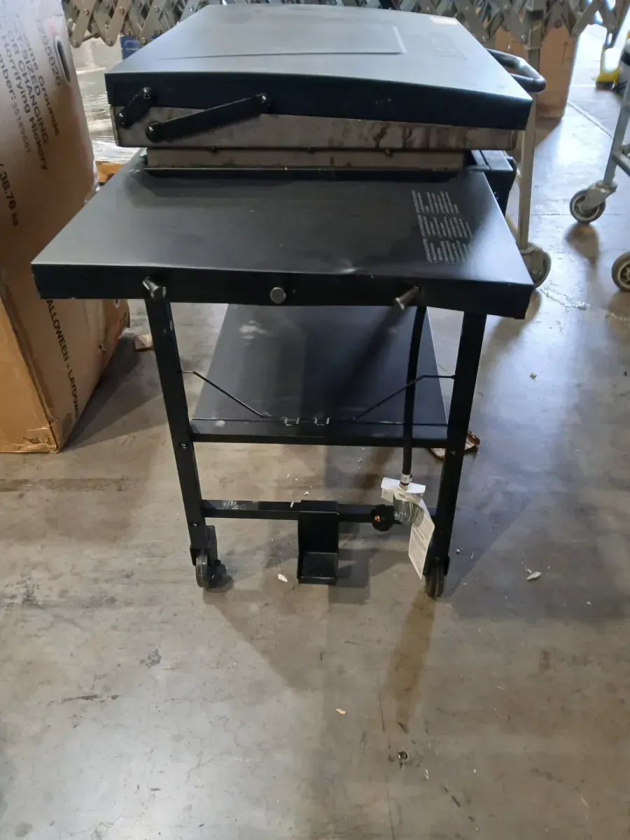 Daytona 2-Burner 28 in. Griddle with Lid, Cover, Starter Pack, Press, Gloves - image 5