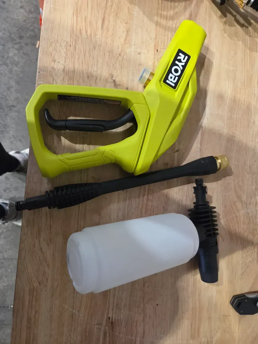 1800 PSI 1.2 GPM Cold Water Corded Electric Pressure Washer - image 2