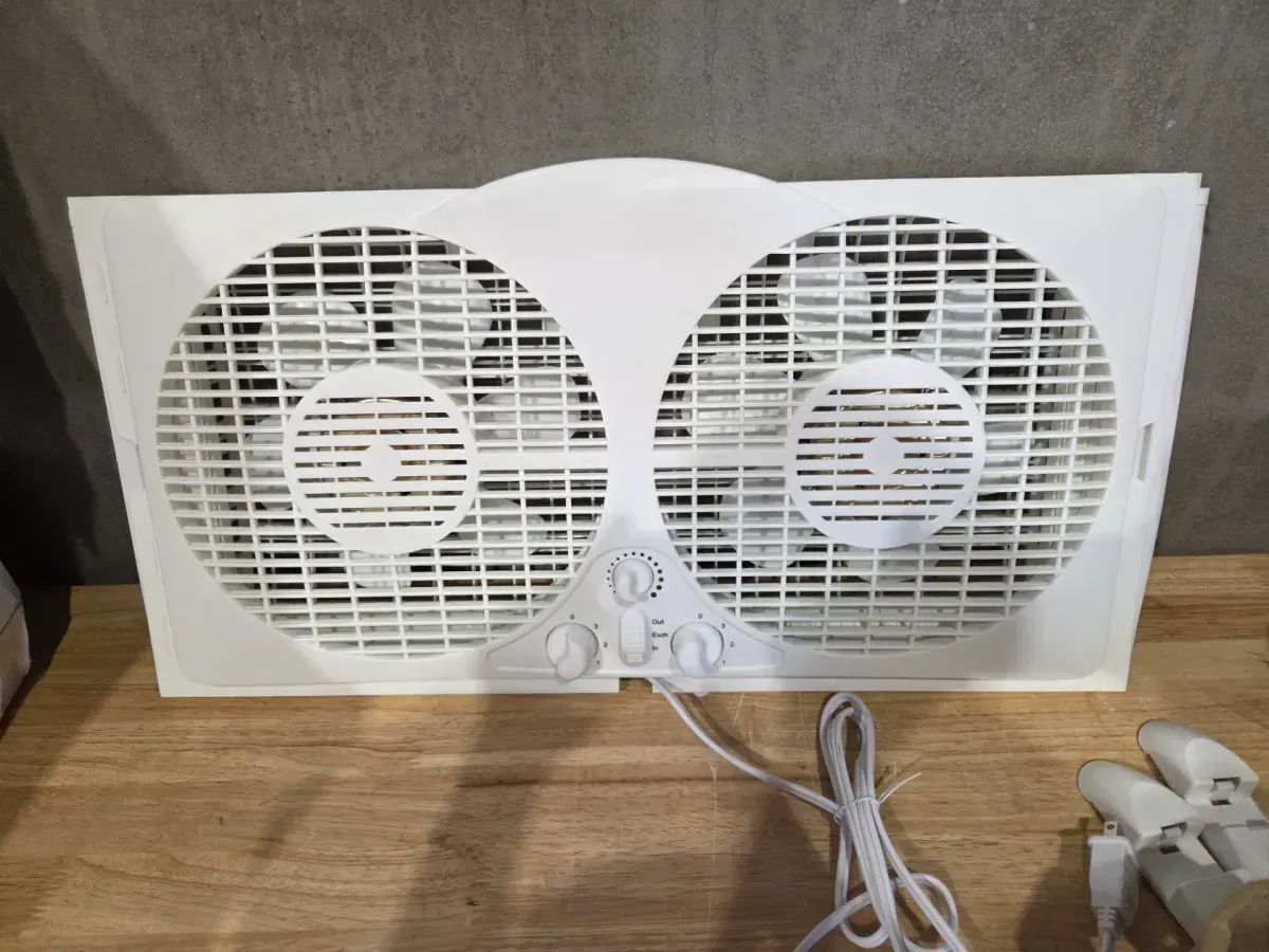 9 in. Twin Window Fan - image 3