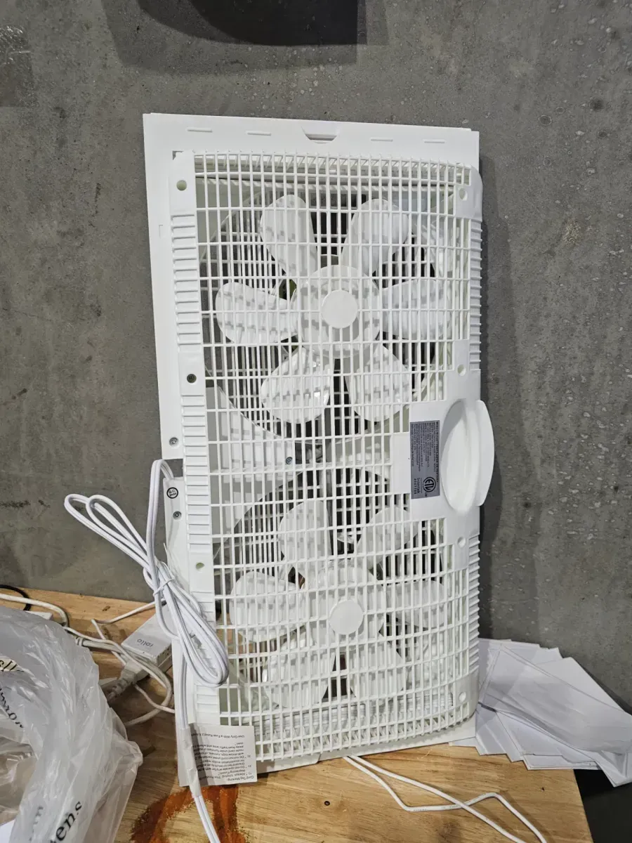 9 in. Twin Window Fan - image 4
