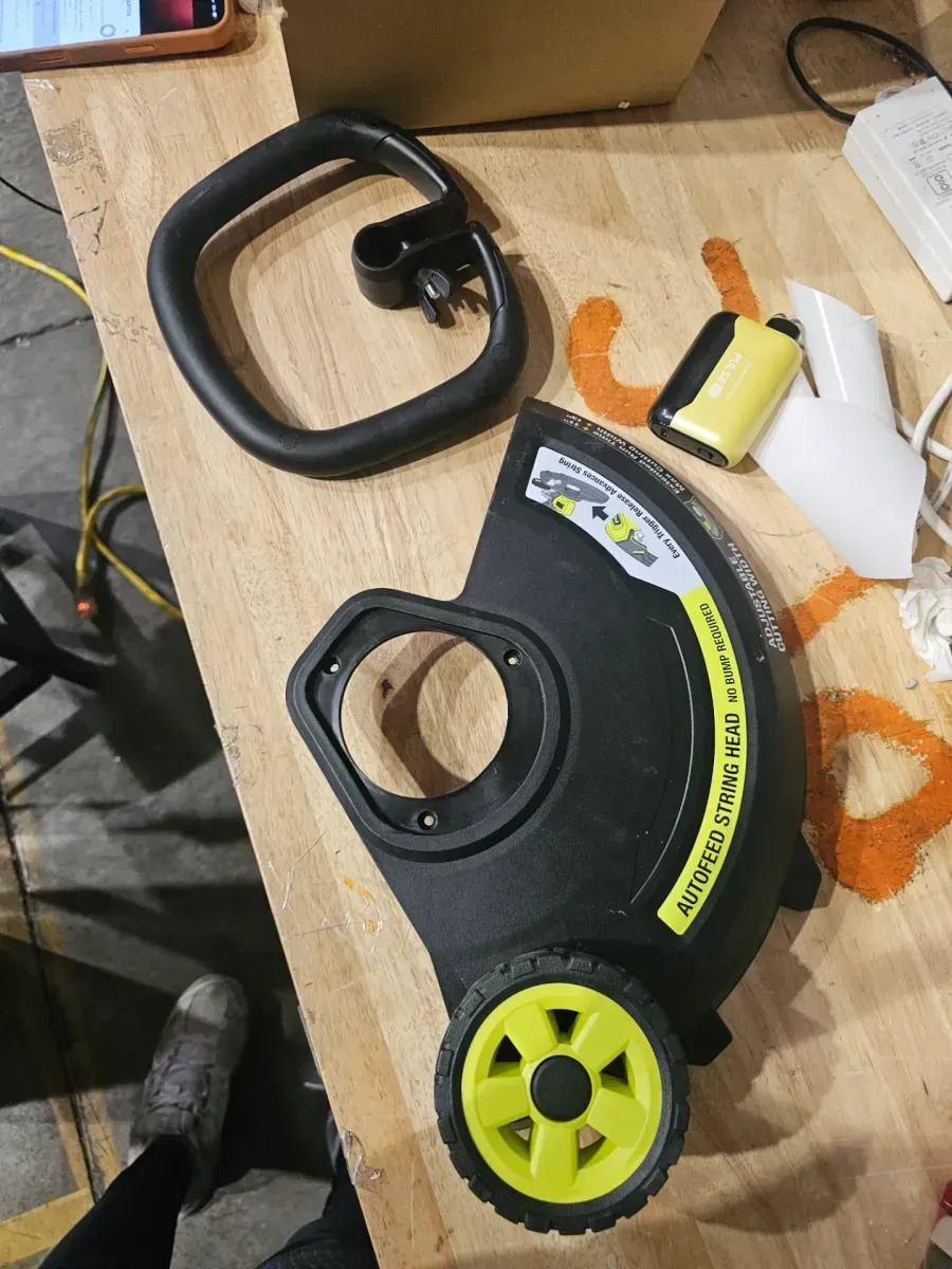 ONE+ 18V 13 in. Cordless Battery String Trimmer/Edger with 4.0 Ah Battery and Charger - image 3