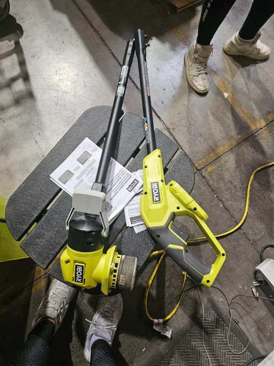 ONE+ 18V 13 in. Cordless Battery String Trimmer/Edger with 4.0 Ah Battery and Charger - image 4