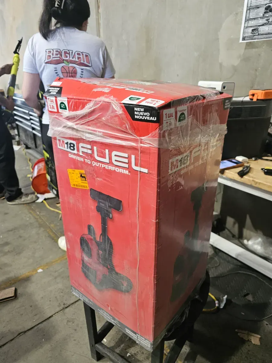 M18 FUEL 18-Volt Lithium-Ion Brushless Red HEPA Multisurface 1 Gal. Cordless 3-in-1 Backpack Vacuum (Vacuum-Only) - image 8