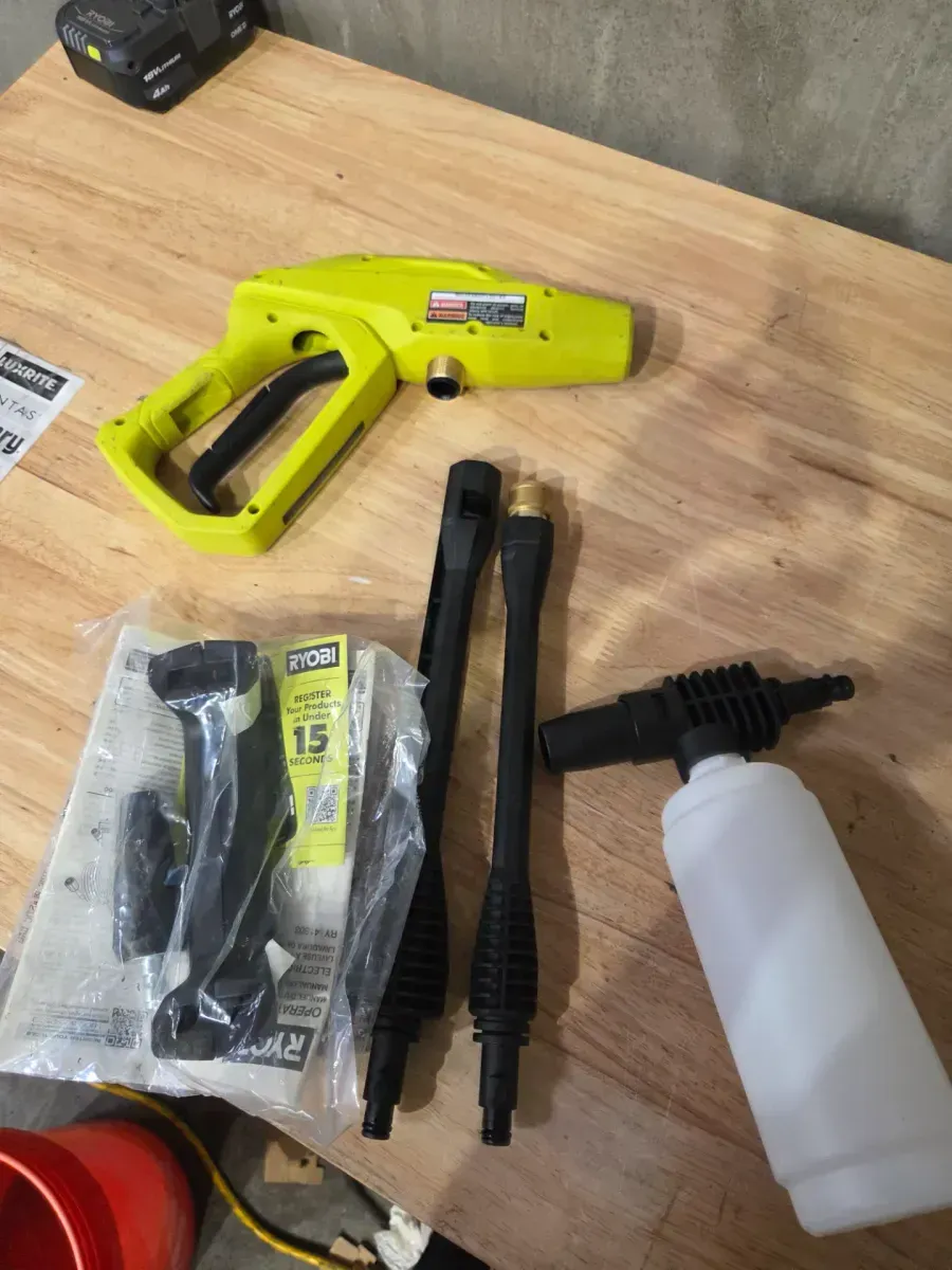 1800 PSI 1.2 GPM Cold Water Corded Electric Pressure Washer - image 3