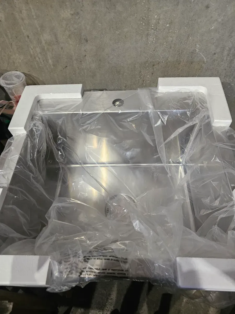 16 Gal. 22-in. x 24.25-in. Freestanding Laundry/Utility Sink Stainless Steel, with Drain and Faucet - image 3