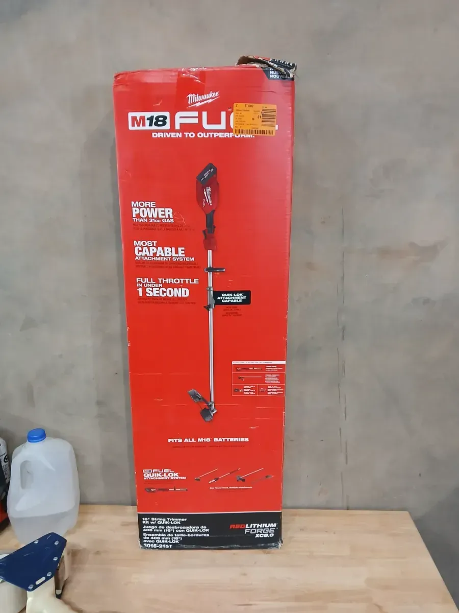 M18 FUEL 18V 16 in. Brushless Cordless Battery Powered String Trimmer w/QUIK-LOK Attachment Capability & 8.0 Ah Battery - image 2