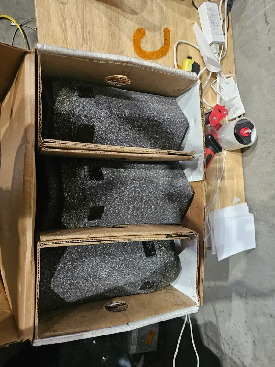 DecoRidge 8 in. Midnight Hip and Ridge Roofing Shingles (20 linear ft. Per Bundle) - image 2