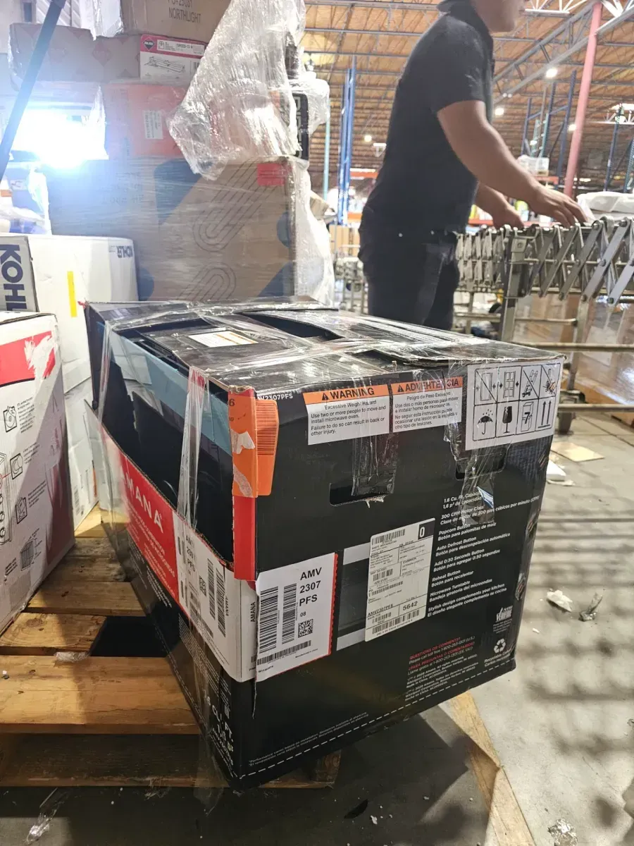 Amana 1.6 cu. ft. Stainless Steel Electric 1000-Watt Over the Range Microwave 300 Exhaust CFM with Add 0:30 Seconds - image 4