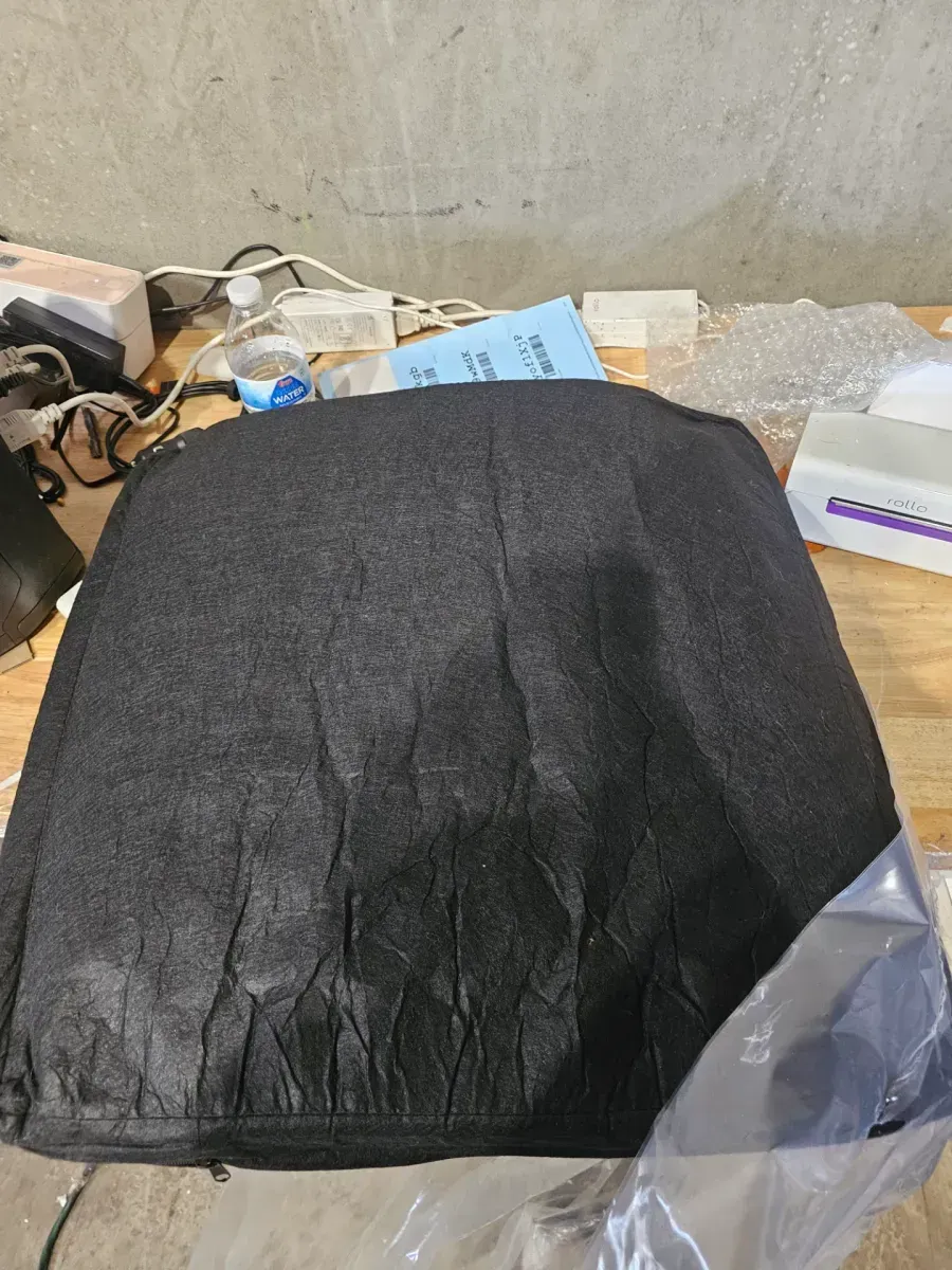 Black Leather Standard (No Motion) Recliner with Power Lift0pp - image 2