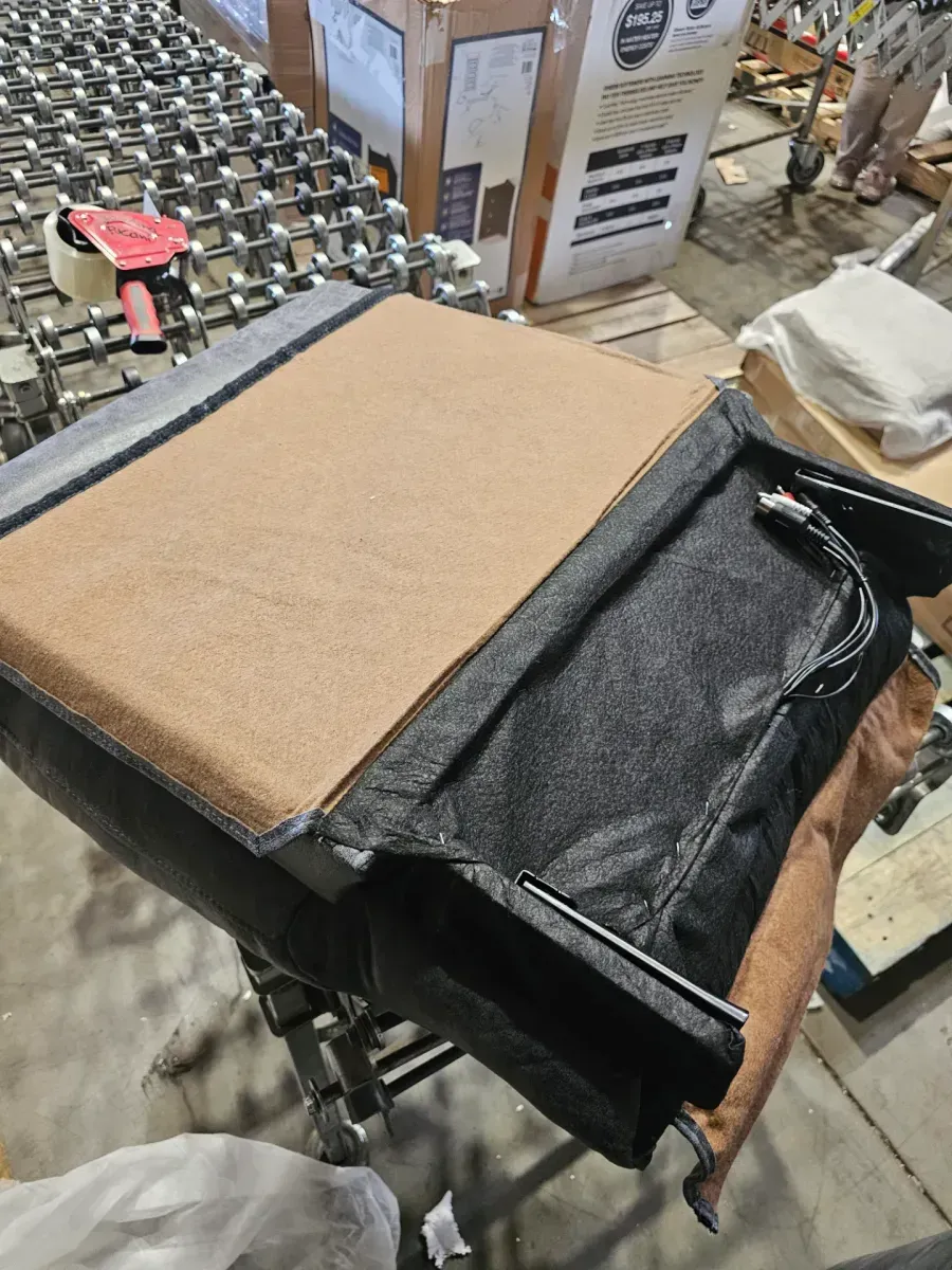 Black Leather Standard (No Motion) Recliner with Power Lift0pp - image 4