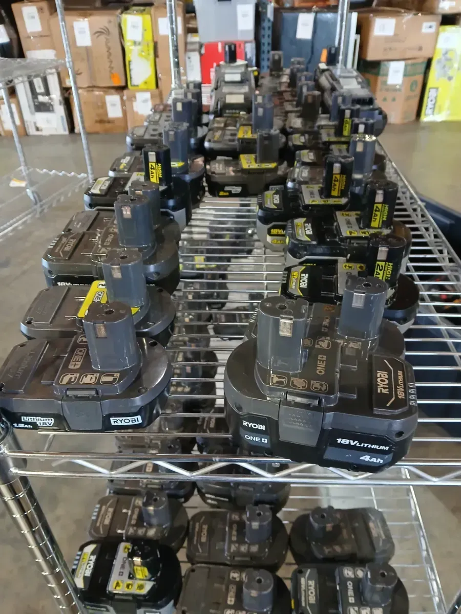 Lot of 187, non-functional ryobi batteries, assorted models  - image 4