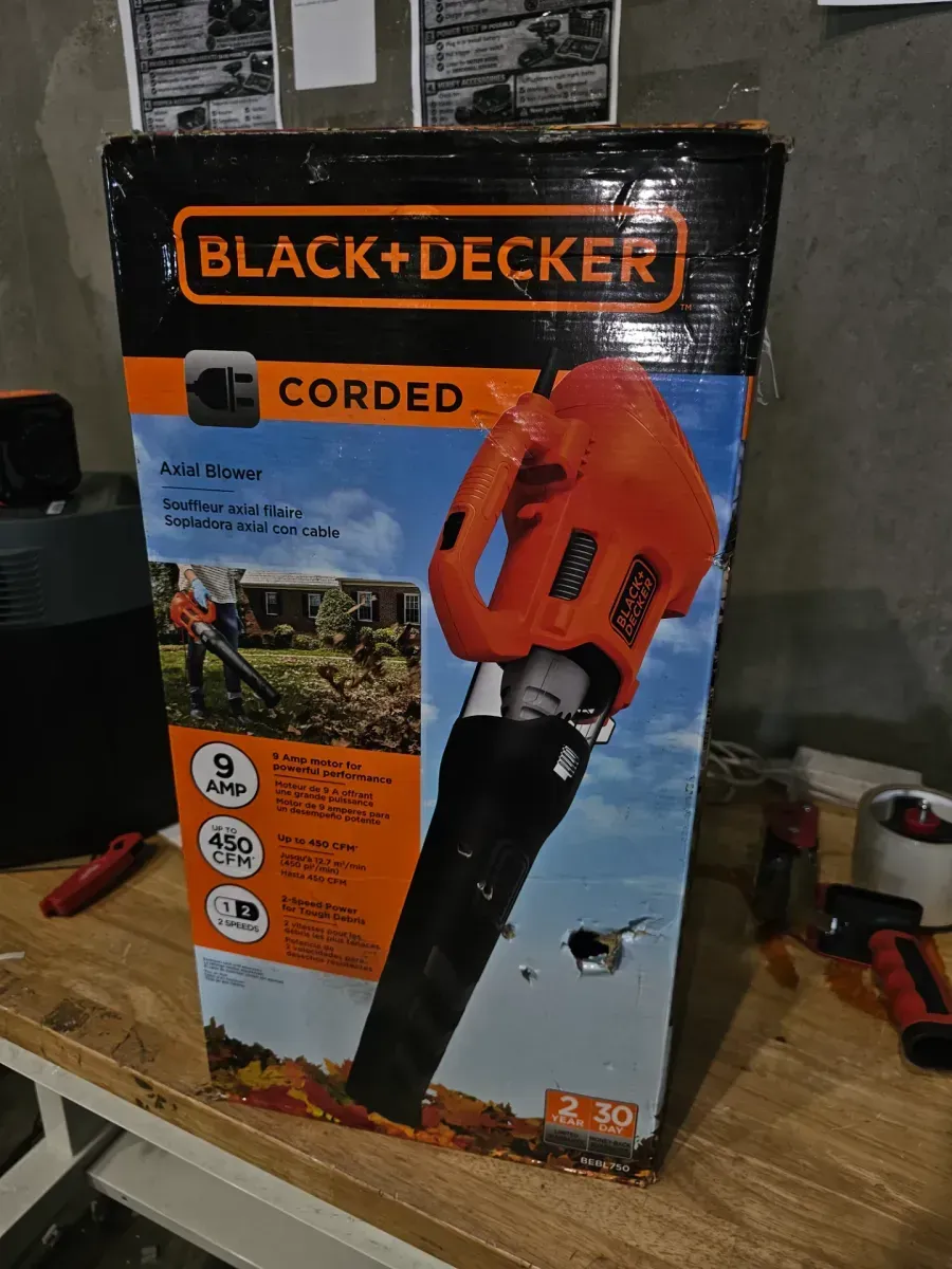 9 AMP 140 MPH 450 CFM Corded Electric Handheld Axial Leaf Blower - image 4