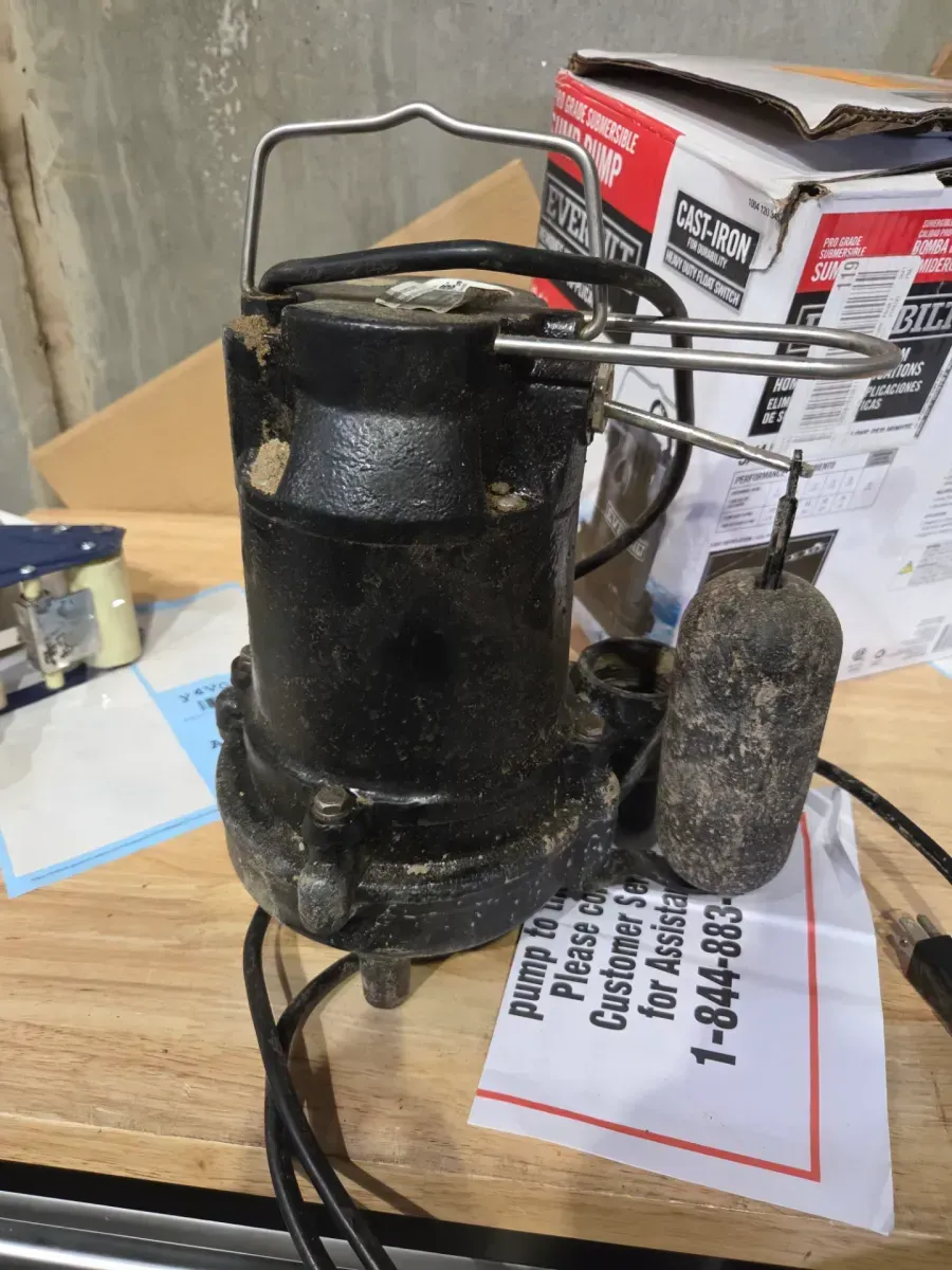 3/4 HP Pro Snap Action Submersible Sump Pump - image 2