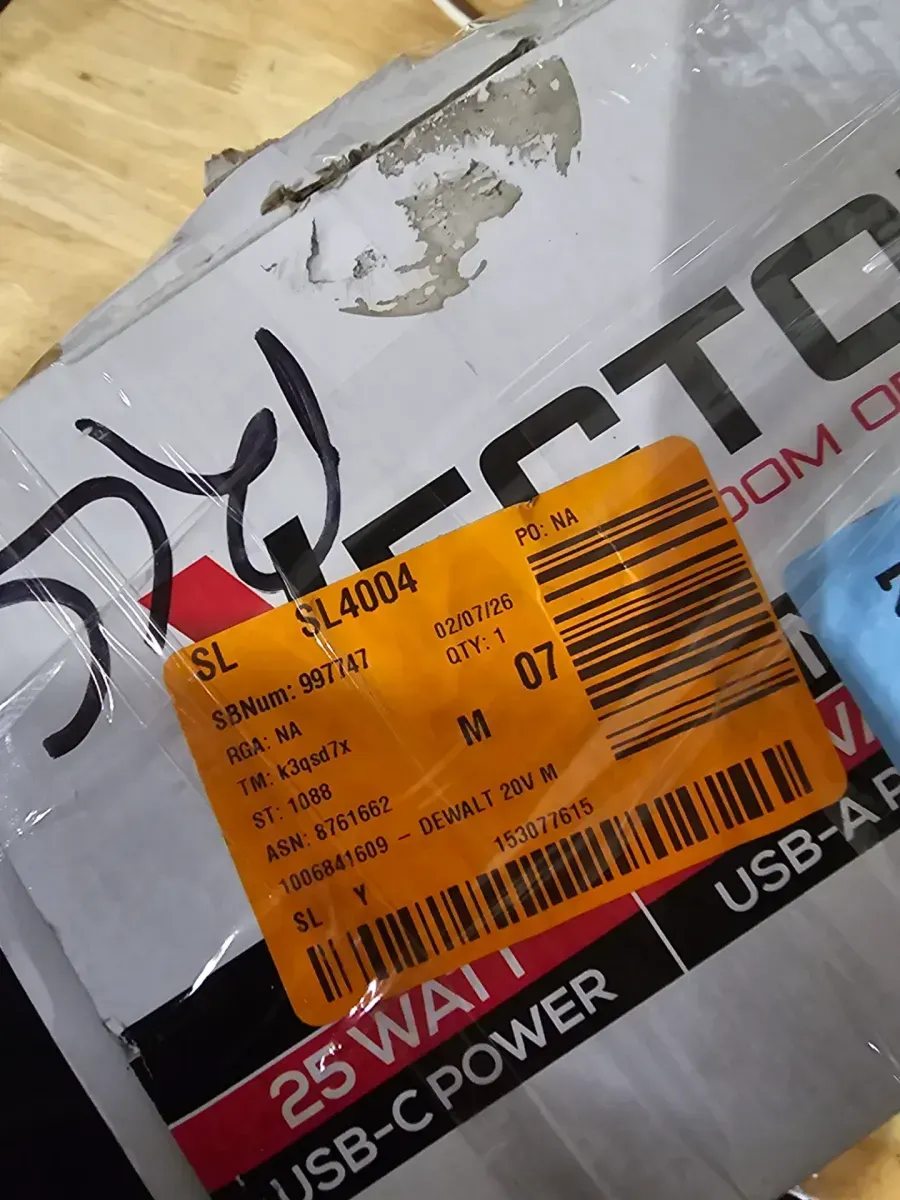 800 Amp Jump Starter with USB Power - image 4