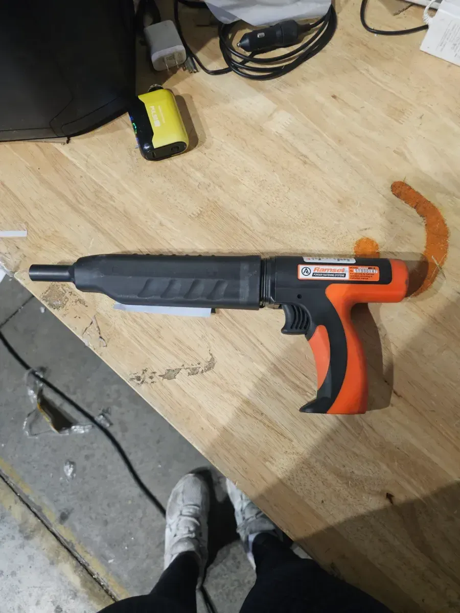 MasterShot 0.22 Caliber Powder Actuated Tool (PAT) - image 2