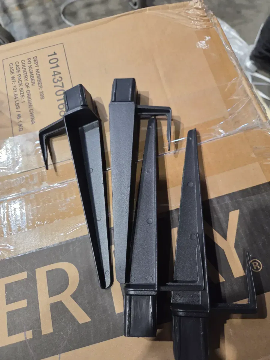 Braxton 20 Lumen Black LED Weather Resistant Outdoor Solar Path Light with Glass Lens (4-Pack) - image 3