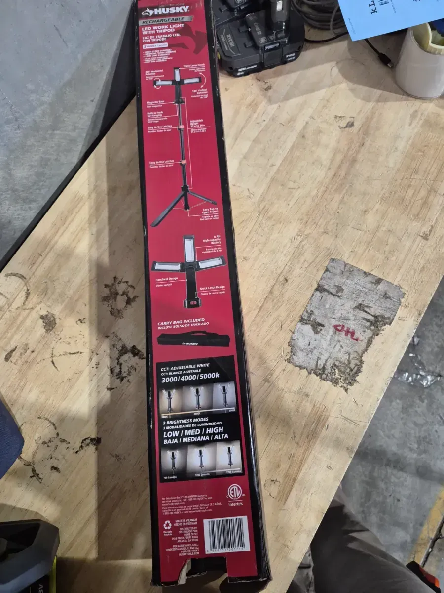 2200-Lumen Tripod - image 2