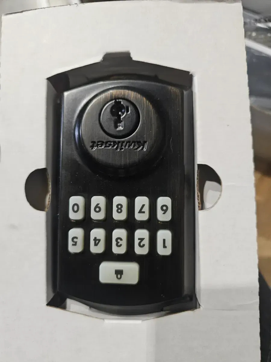 SmartCode 260 Traditional Venetian Bronze Keypad Single Cylinder Electronic Deadbolt Featuring SmartKey Security - image 2