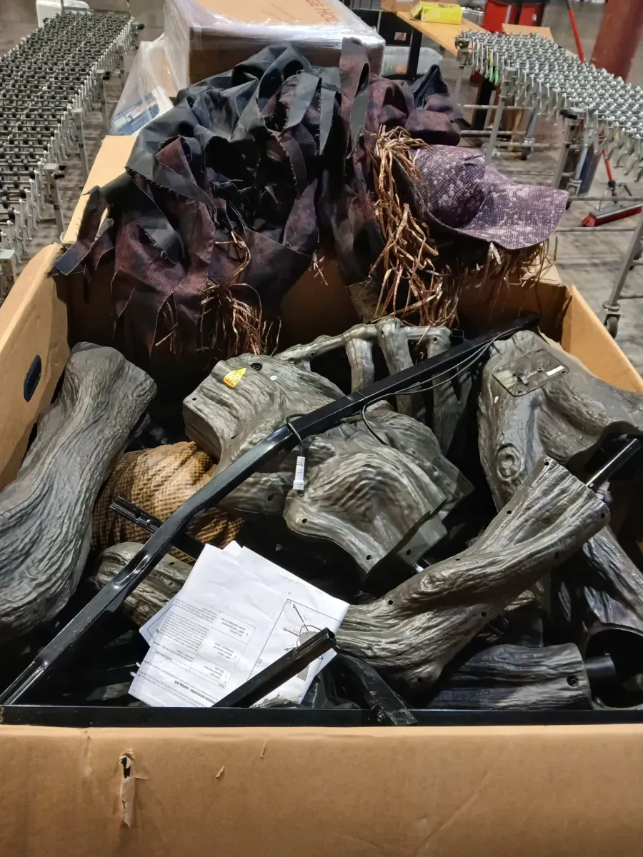 Home Accents Holiday 15 ft Gruesome Grounds Giant-Sized Animated LED Worricrow - image 2