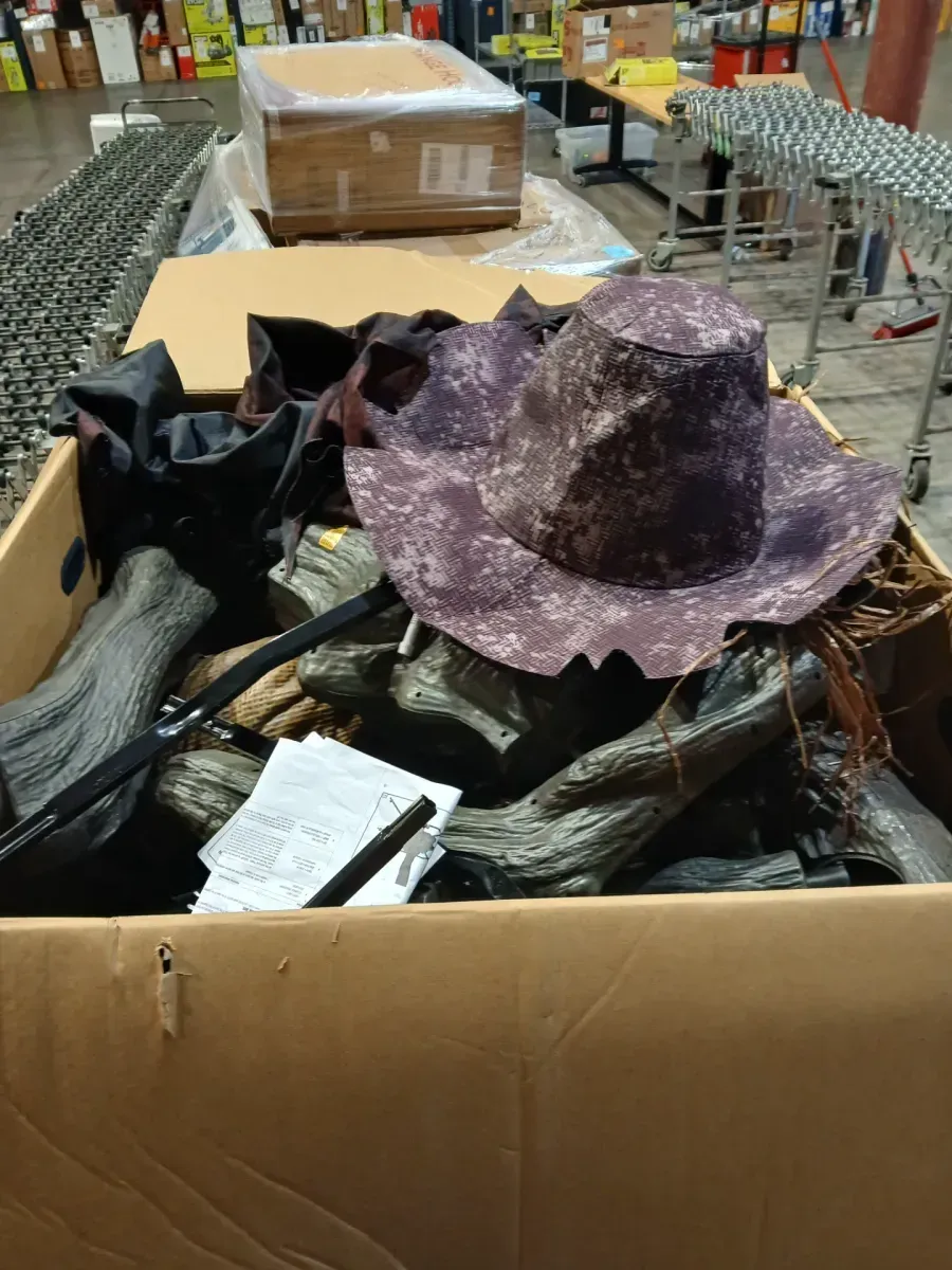 Home Accents Holiday 15 ft Gruesome Grounds Giant-Sized Animated LED Worricrow - image 3