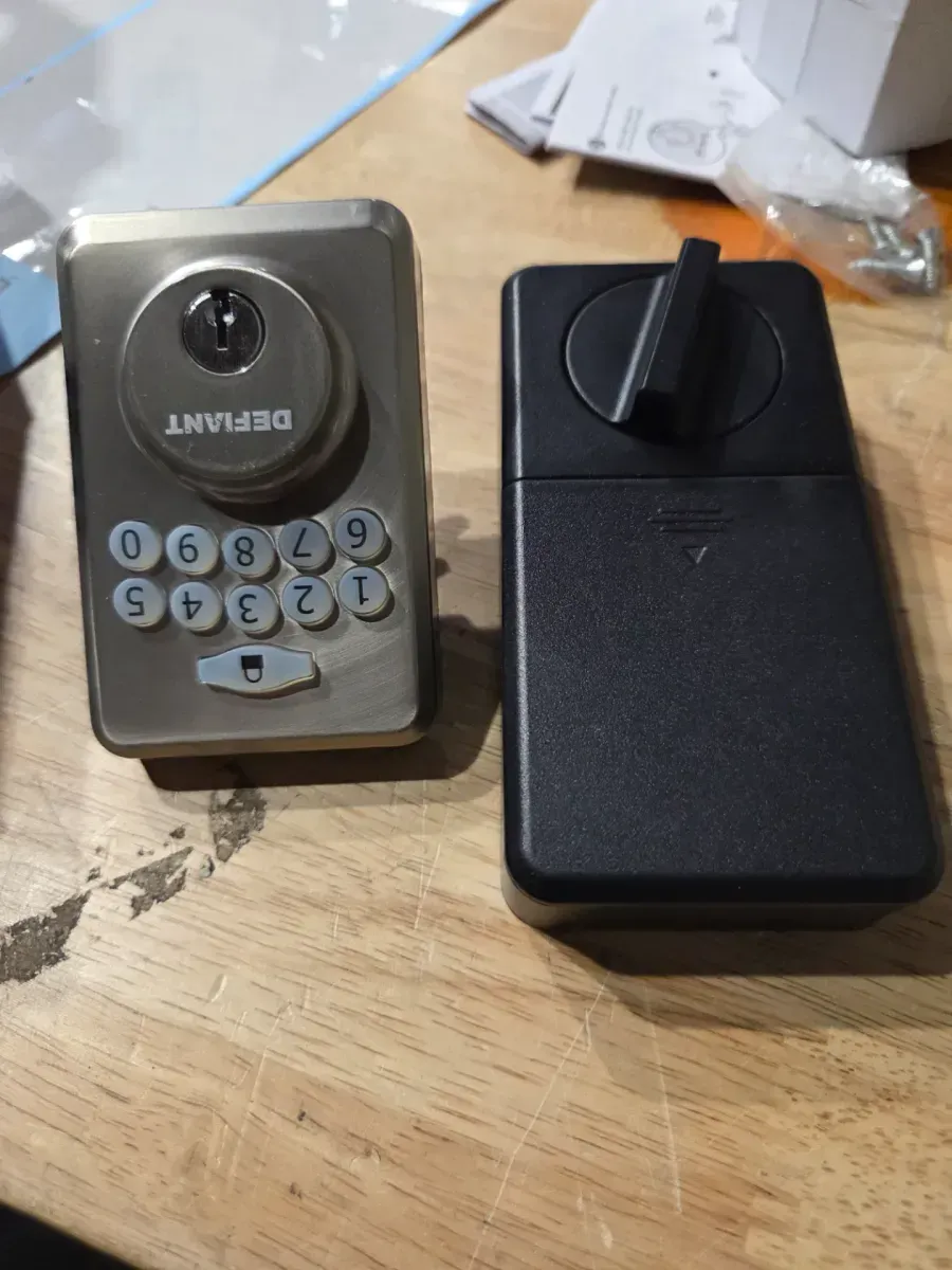 Defiant Electronic Keypad Deadbolt Lock - Satin Nickel - image 2