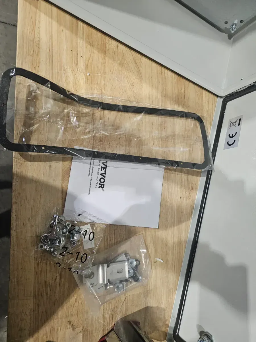 Wall-Mount Metal Electrical Enclosure Box with Lock - image 4