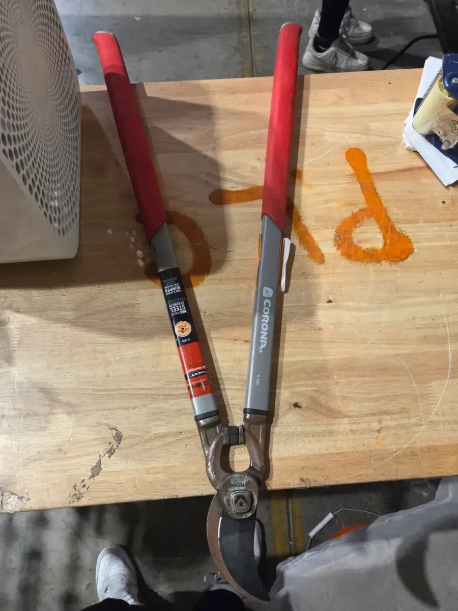 Corona Bypass Lopper with Long Handles - image 2