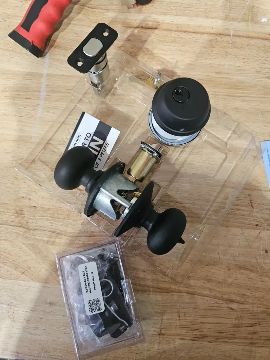 Schlage Keyed Entry Door Knob and Single Cylinder Deadbolt Combo Pack in Matte Black - image 3