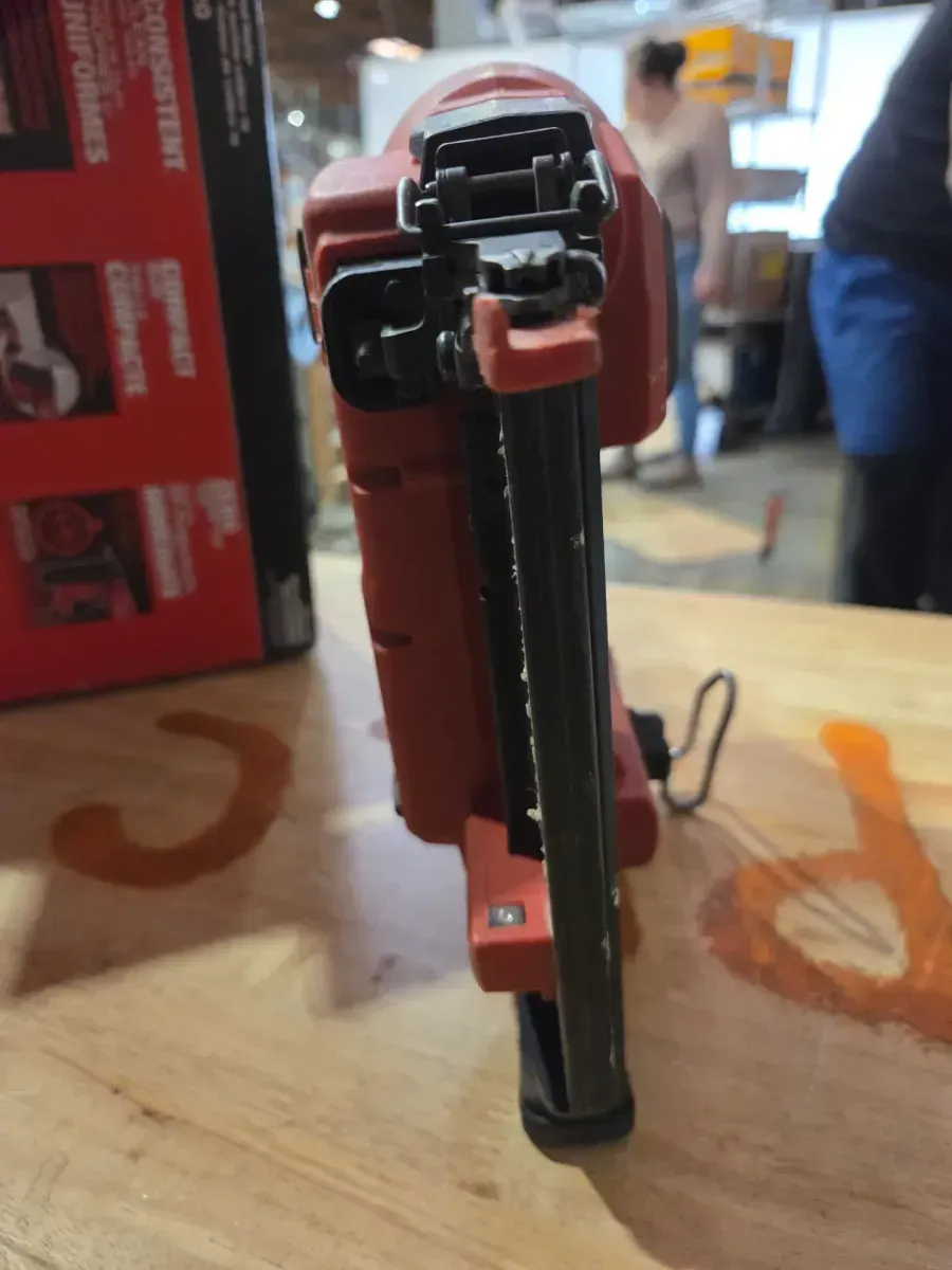 M18 FUEL 18-Volt Lithium-Ion Brushless Cordless Gen II 18-Gauge Brad Nailer (Tool-Only) - image 4