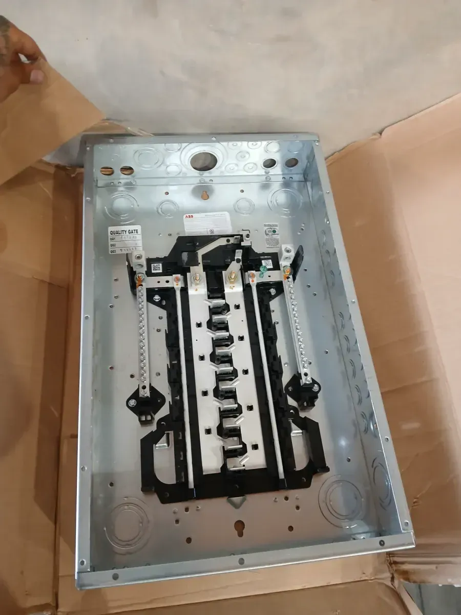 125 Amp 24-Space 48-Circuit Main Lug Indoor Plug-On Neutral Load Center Value Pack (PAL2412PA) - image 3