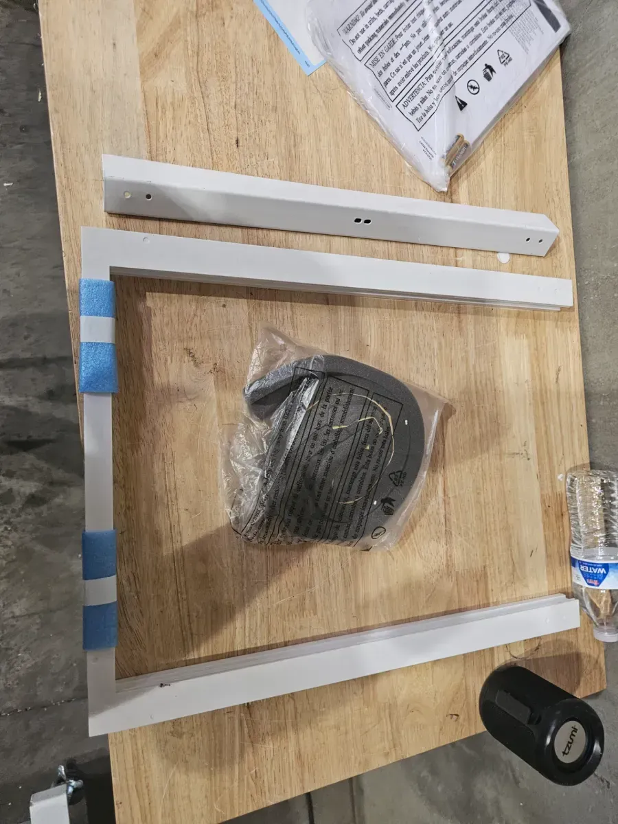 10,000 -TU 115-Volt Window Air Conditioner Cools 400 sq. ft. with Remote Control in White - image 4