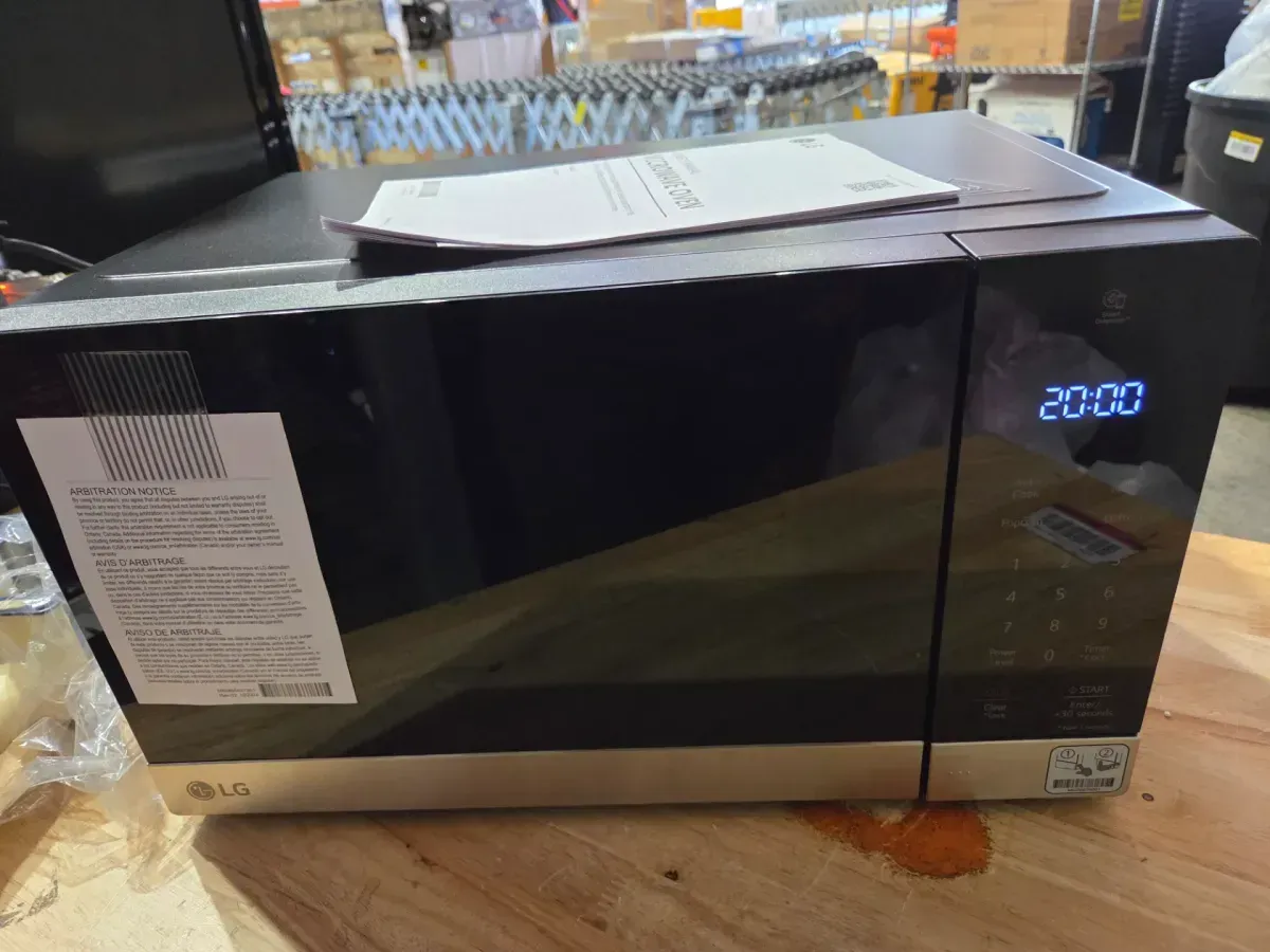 NeoChef 0.9 cu. ft. 1000-Watt Countertop Microwave in Stainless Steel with Smart Inverter - image 4