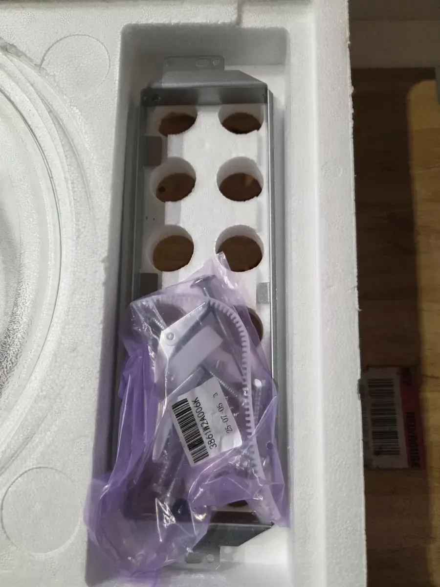 20.6 in. W 1 cu. ft. Countertop Microwave in Stainless Steel Convection with Air Fry 1050-Watt - image 3