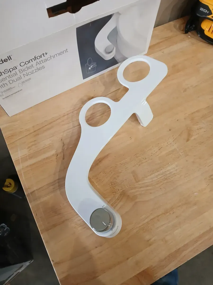 Brondell FreshSpa Comfort+ Ambient Temperature Non-Electric Bidet Attachment in White - image 3