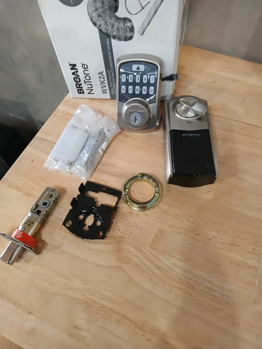 Aura Satin Nickel Single Cylinder Electronic Bluetooth Keypad Smart Lock Deadbolt featuring SmartKey Security - image 4