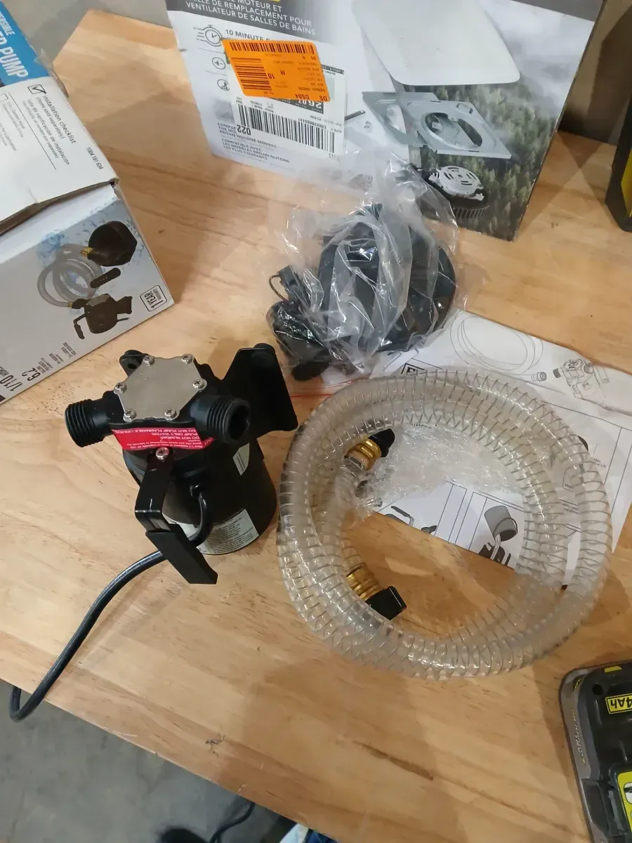 1/10 HP Non-Submersible Self-Priming Transfer Pump - image 3