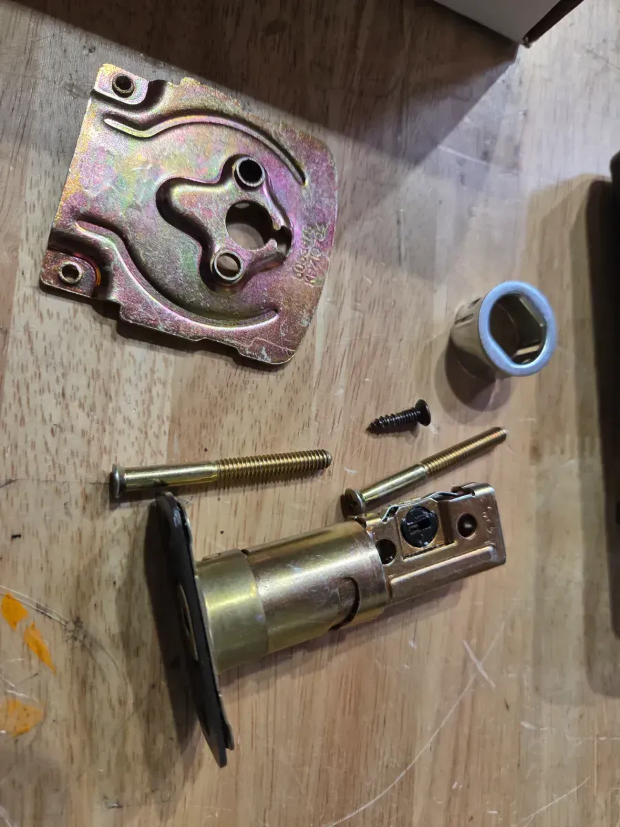 Kwikset Powerbolt 250 10-Button Keypad Venetian Bronze Transitional Electronic Deadbolt Door Lock - image 4