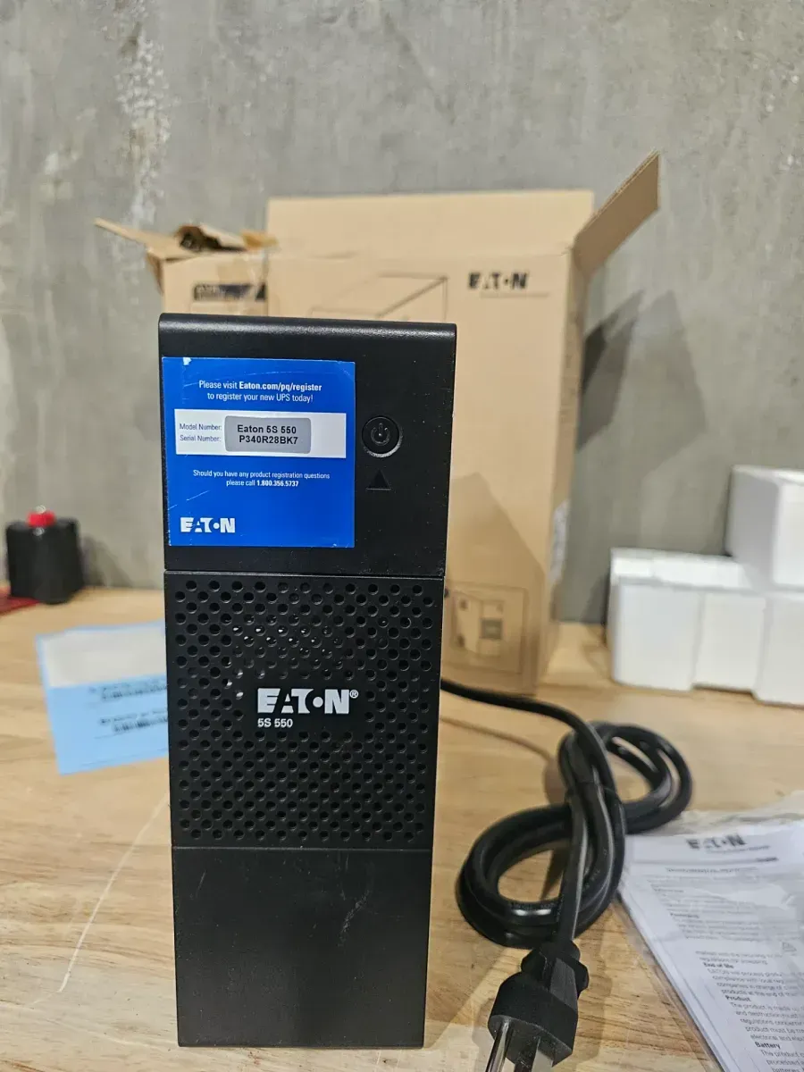 550VA UPS Battery Backup - image 4