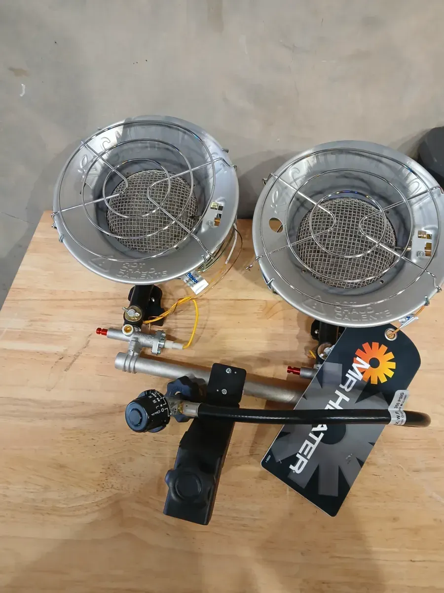 Double Tank Top 30,000 BTU Radiant Propane Outdoor Space Heater (750 sq. ft. Heating Area) - image 3