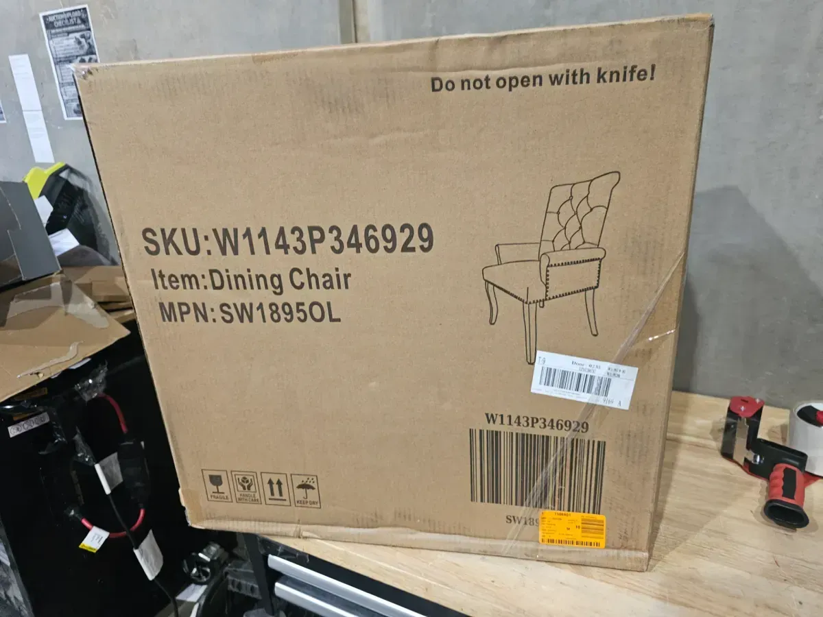 Olive Green Chenille Dining Chair, Upholstered Accent Chair with Curved Solid Wood Legs, Elegant Tufted Club ArmChair - image 2