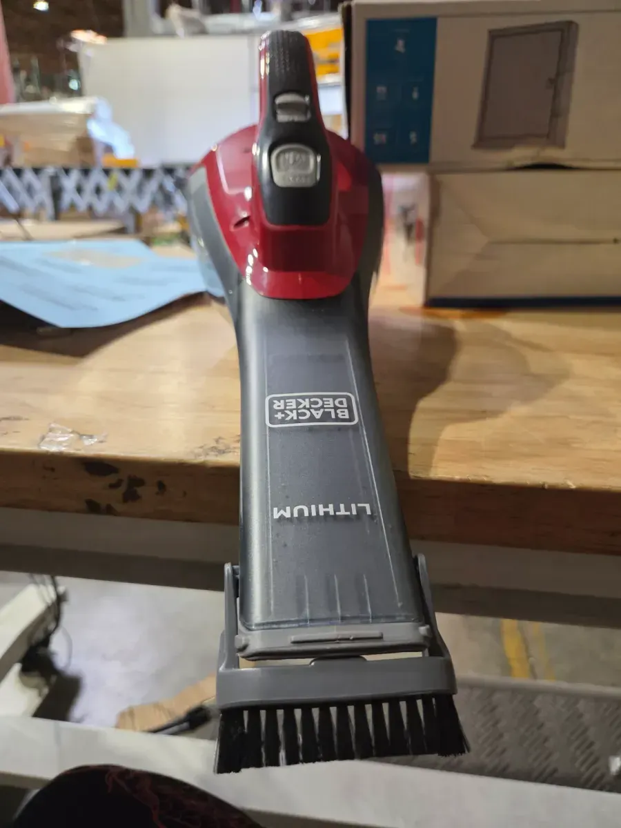 BLACK+DECKER Dust Buster 10.8-Volt Cordless Handheld Vacuum - image 3