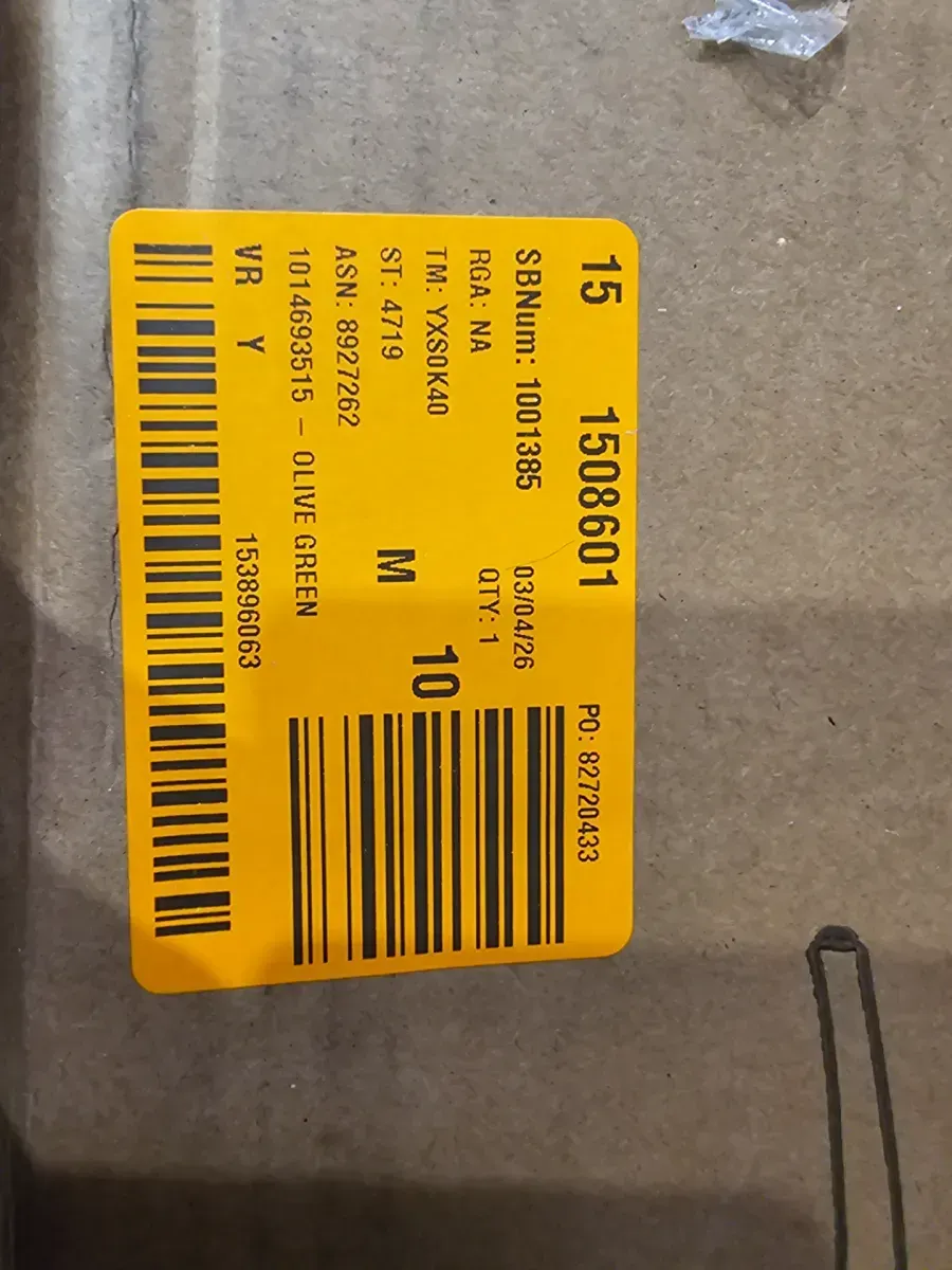 Olive Green Chenille Dining Chair, Upholstered Accent Chair with Curved Solid Wood Legs, Elegant Tufted Club ArmChair - image 2