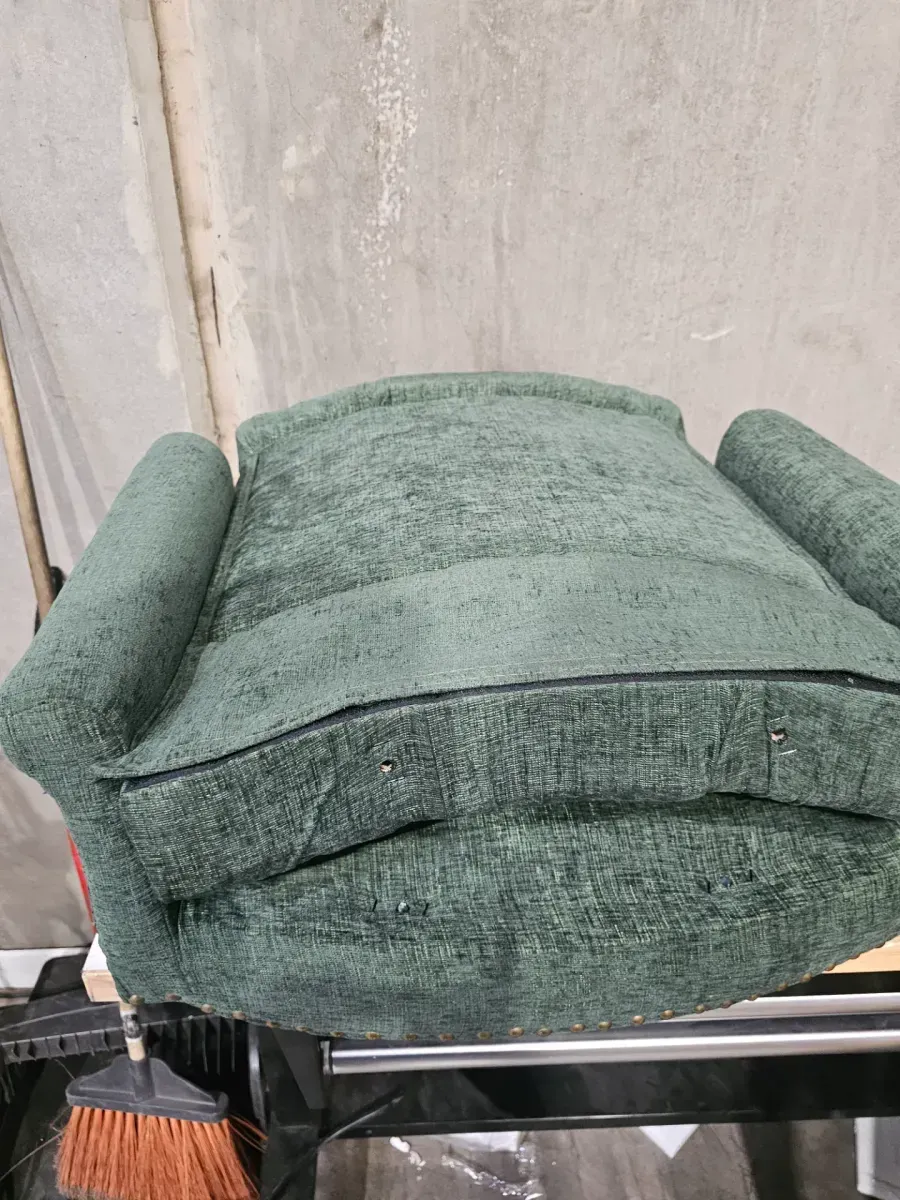 Olive Green Chenille Dining Chair, Upholstered Accent Chair with Curved Solid Wood Legs, Elegant Tufted Club ArmChair - image 4