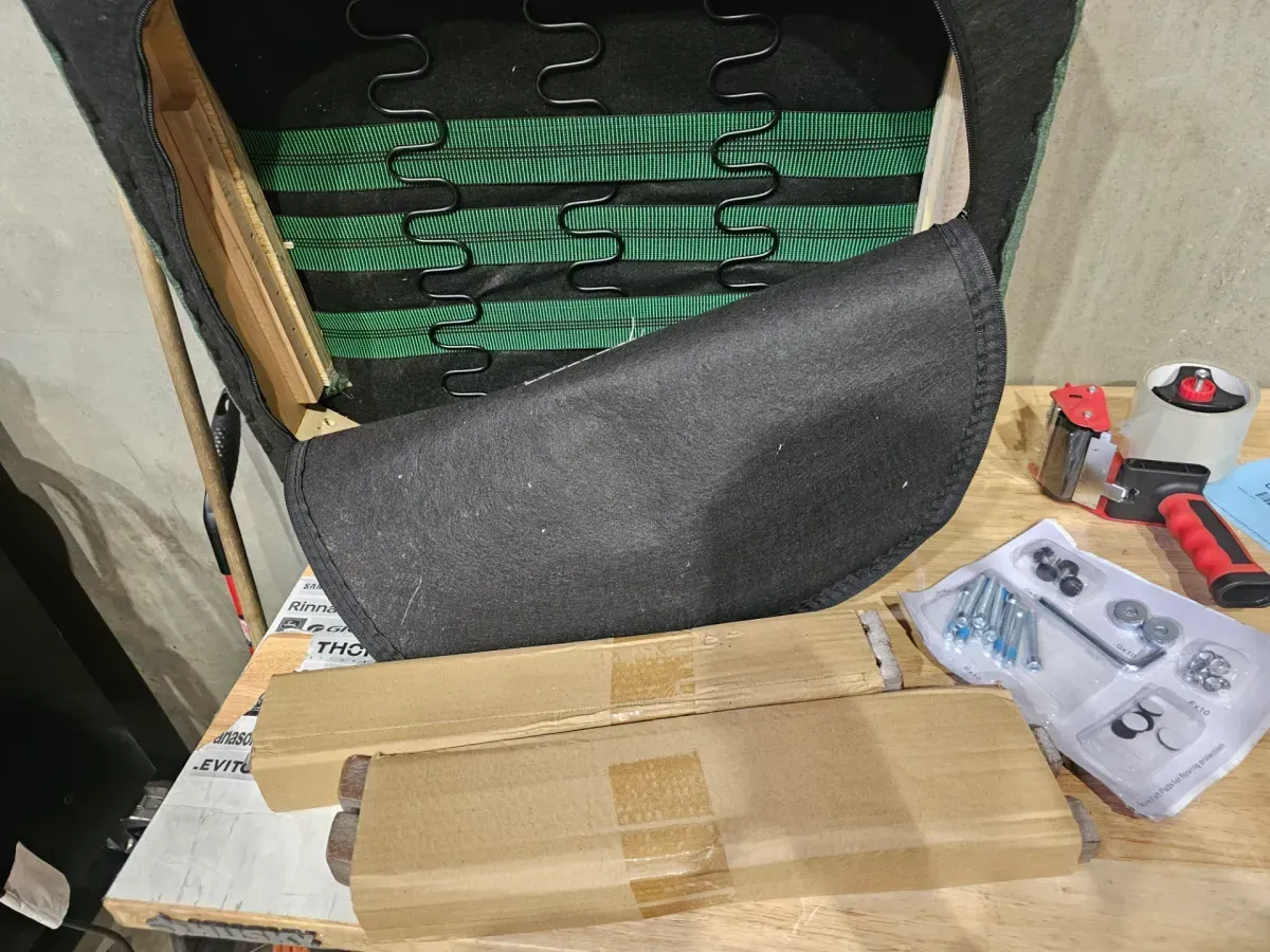 Olive Green Chenille Dining Chair, Upholstered Accent Chair with Curved Solid Wood Legs, Elegant Tufted Club ArmChair - image 5