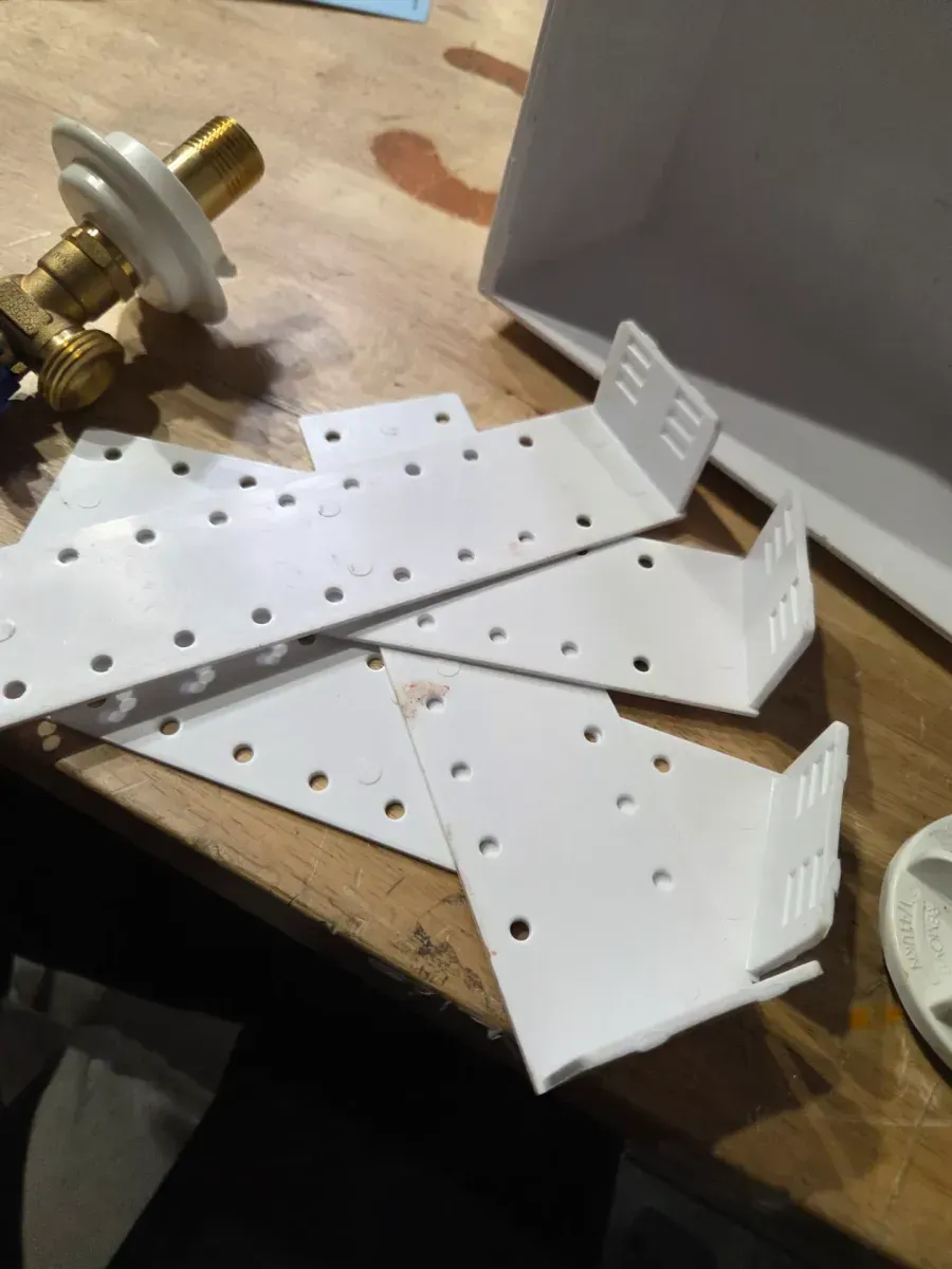 Quadtro 2 in. Copper Sweat Connection Washing Machine Outlet Box with Water Hammer Arresters - image 5