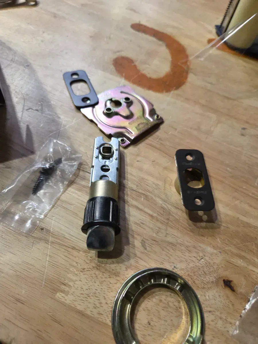 Kwikset Powerbolt 250 10-Button Keypad Venetian Bronze Transitional Electronic Deadbolt Door Lock - image 5