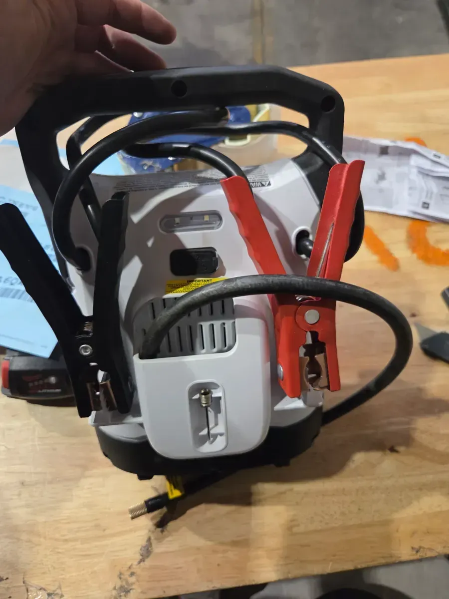 1000 Amp Jump Starter, Compressor, USB Power - image 3