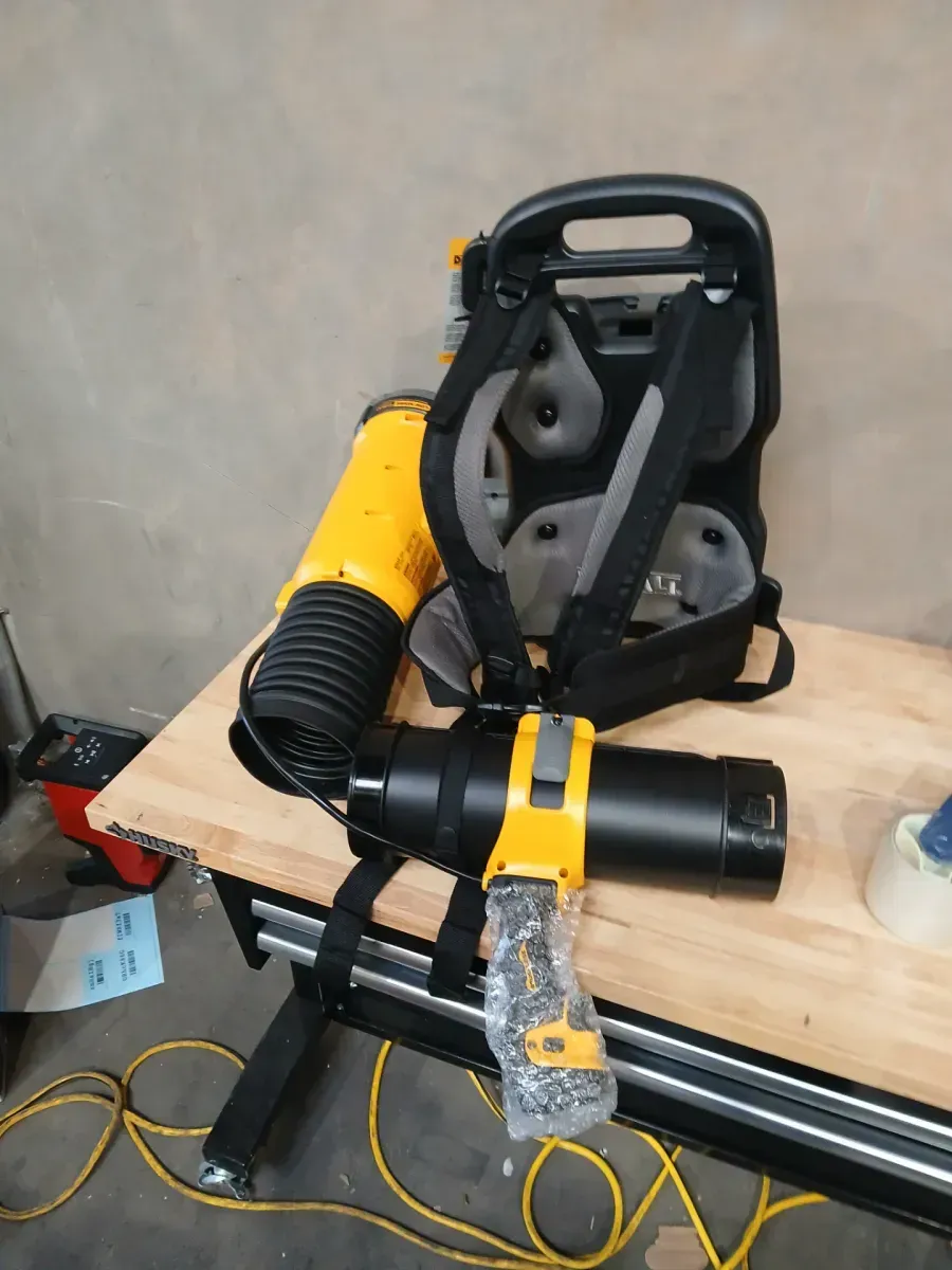 DEWALT FLEXVOLT 60V MAX Brushless Cordless Backpack Blower - image 3