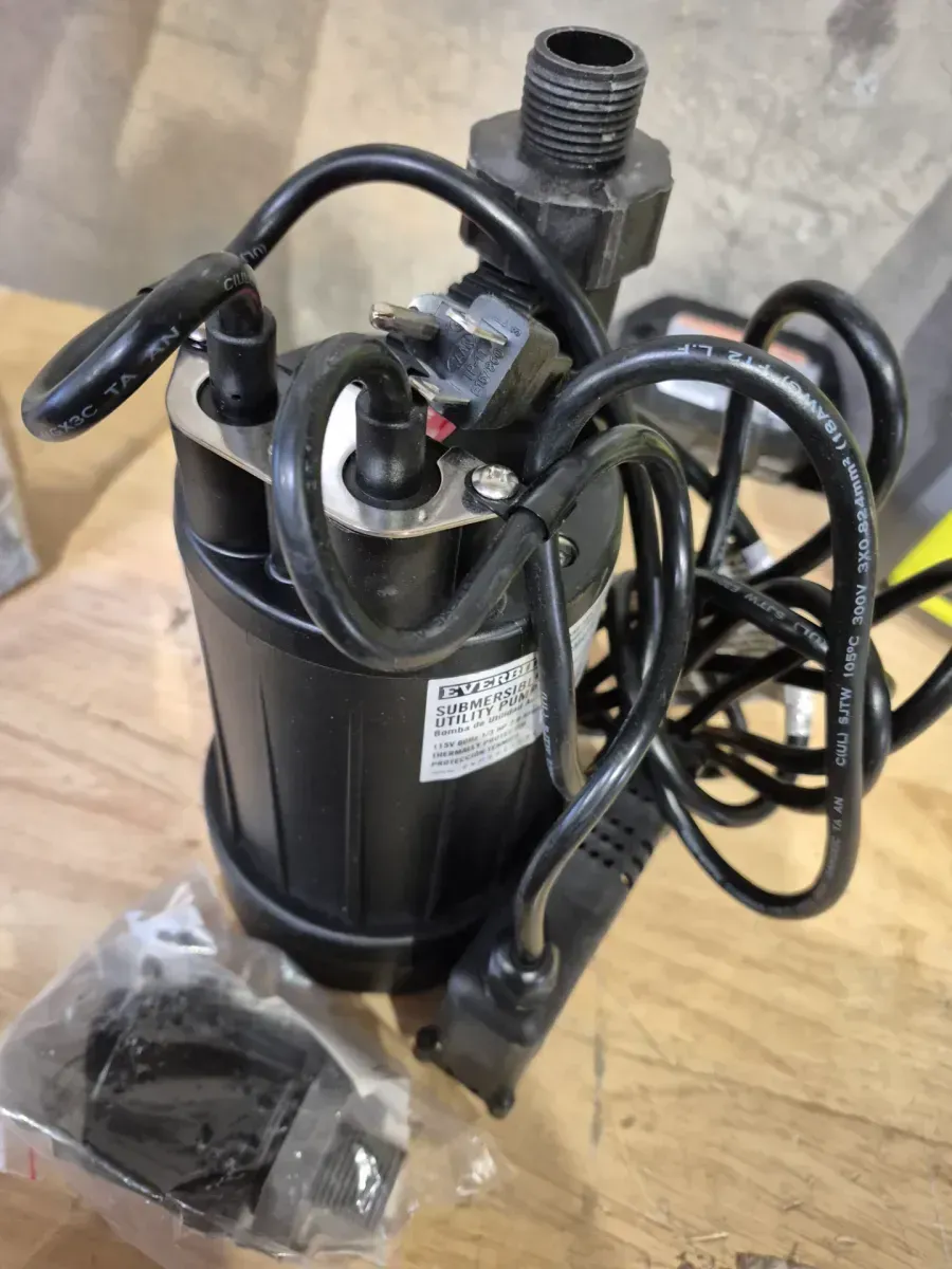Everbilt 1/3 HP Automatic Utility Pump - image 4